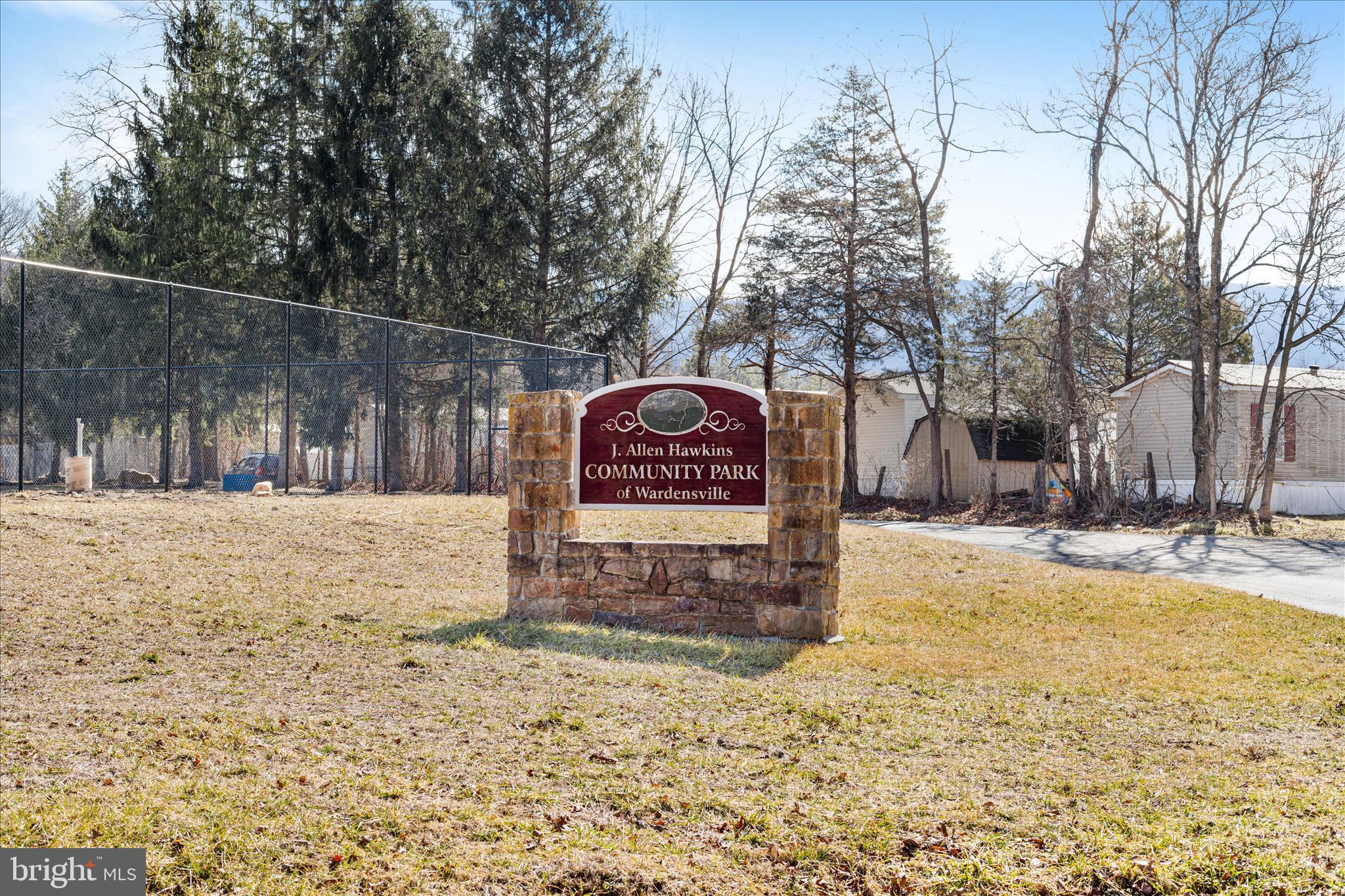 WARDEN GLEN - Residential