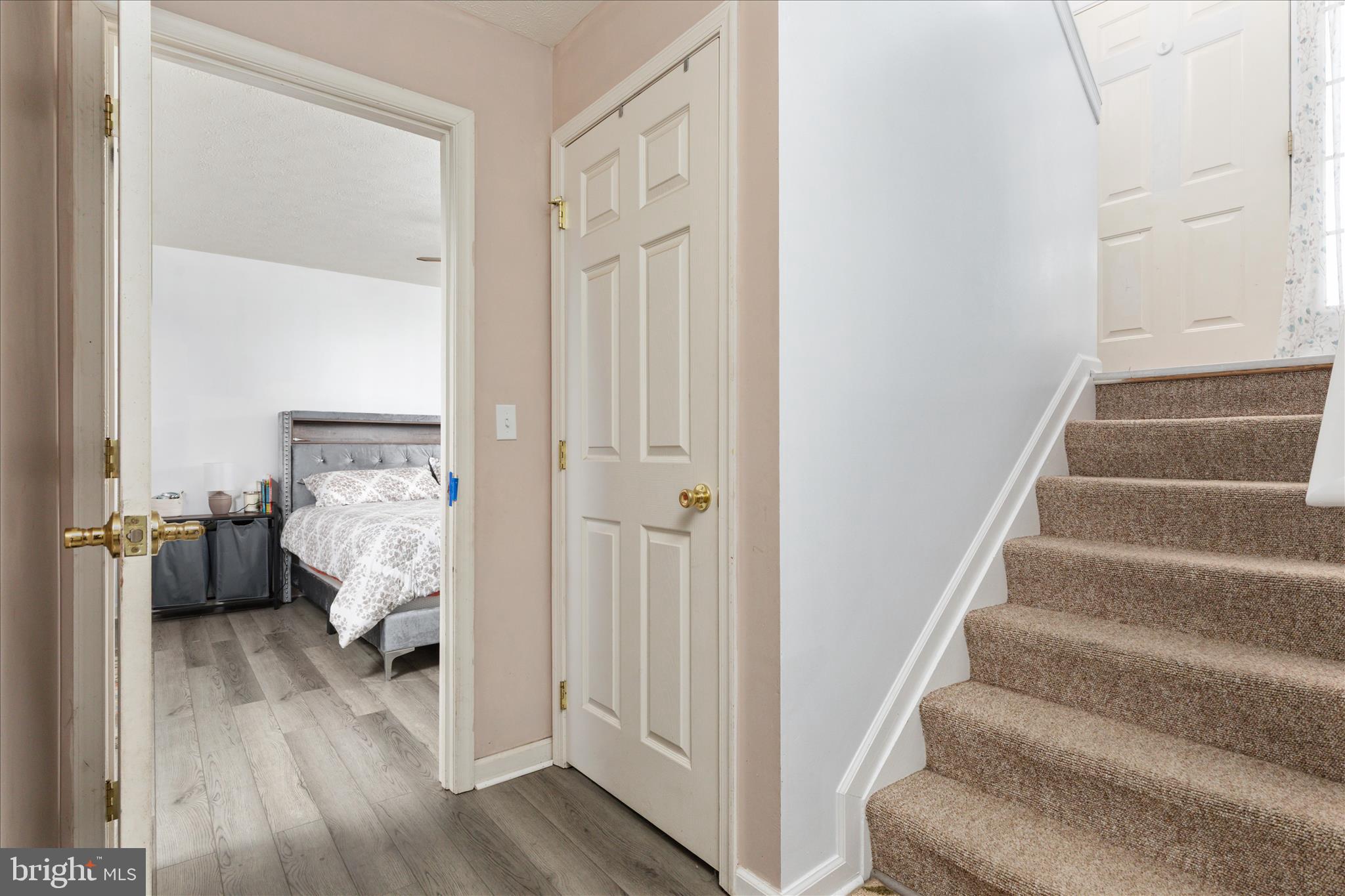 WARDEN GLEN - Residential