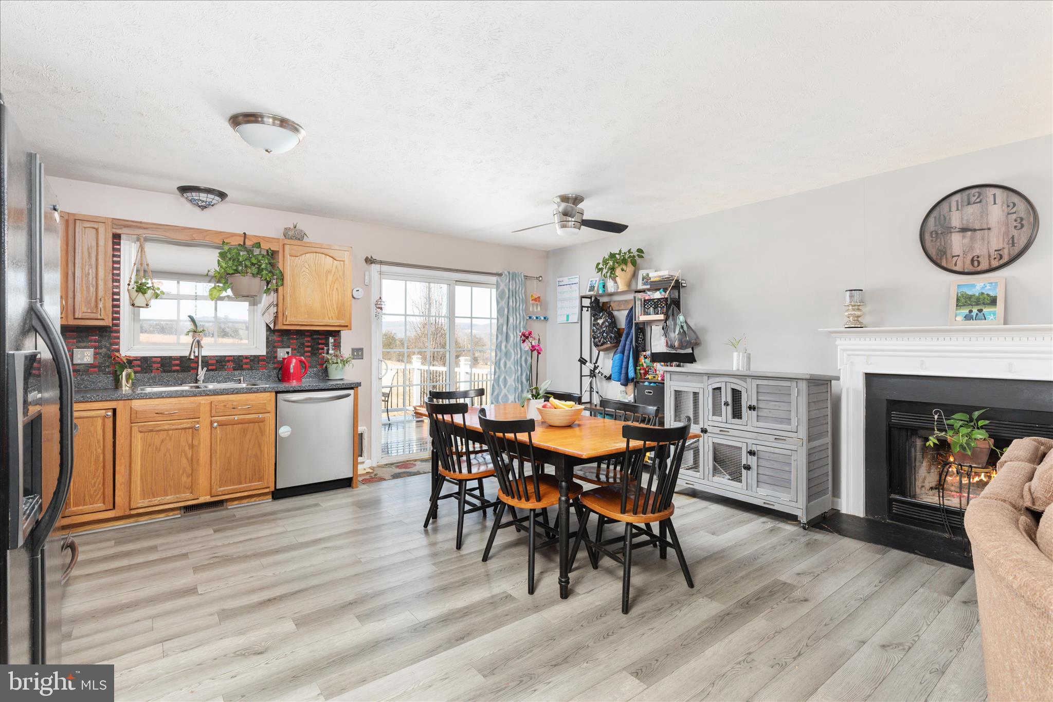 WARDEN GLEN - Residential