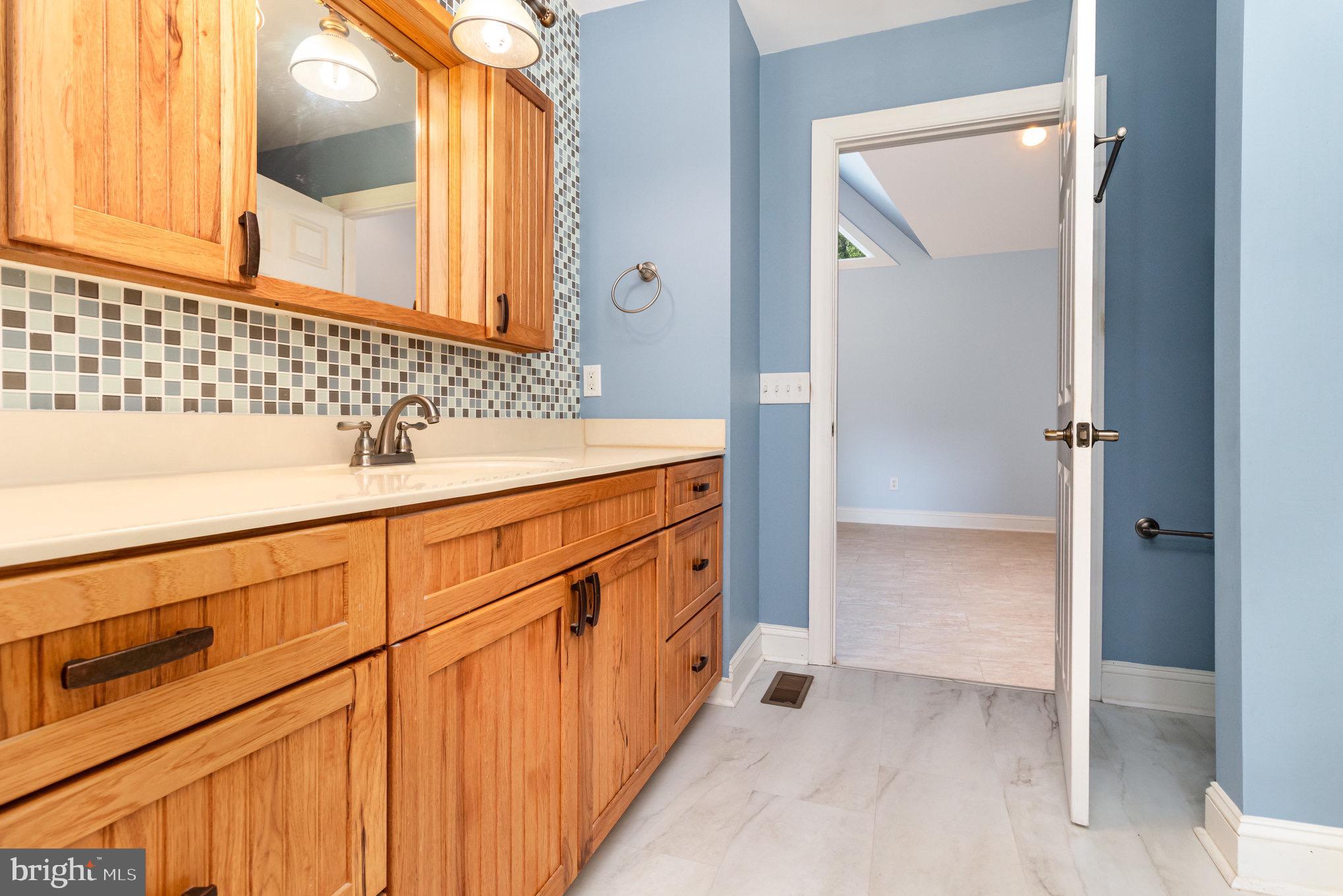 OLD PROSPECT LANDING - Residential