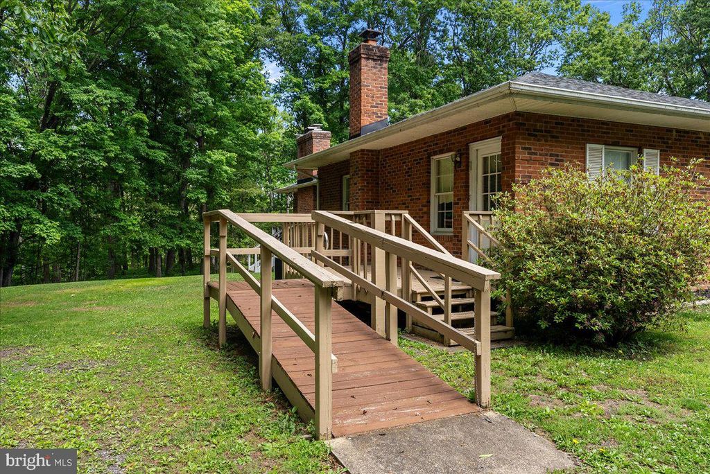 Photo of 298 Mcdaniel Lane, MIDDLETOWN, VA 22645 (MLS # VAWR2014412)