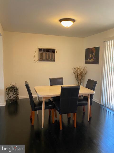 327 W VIRGINIA ROAD