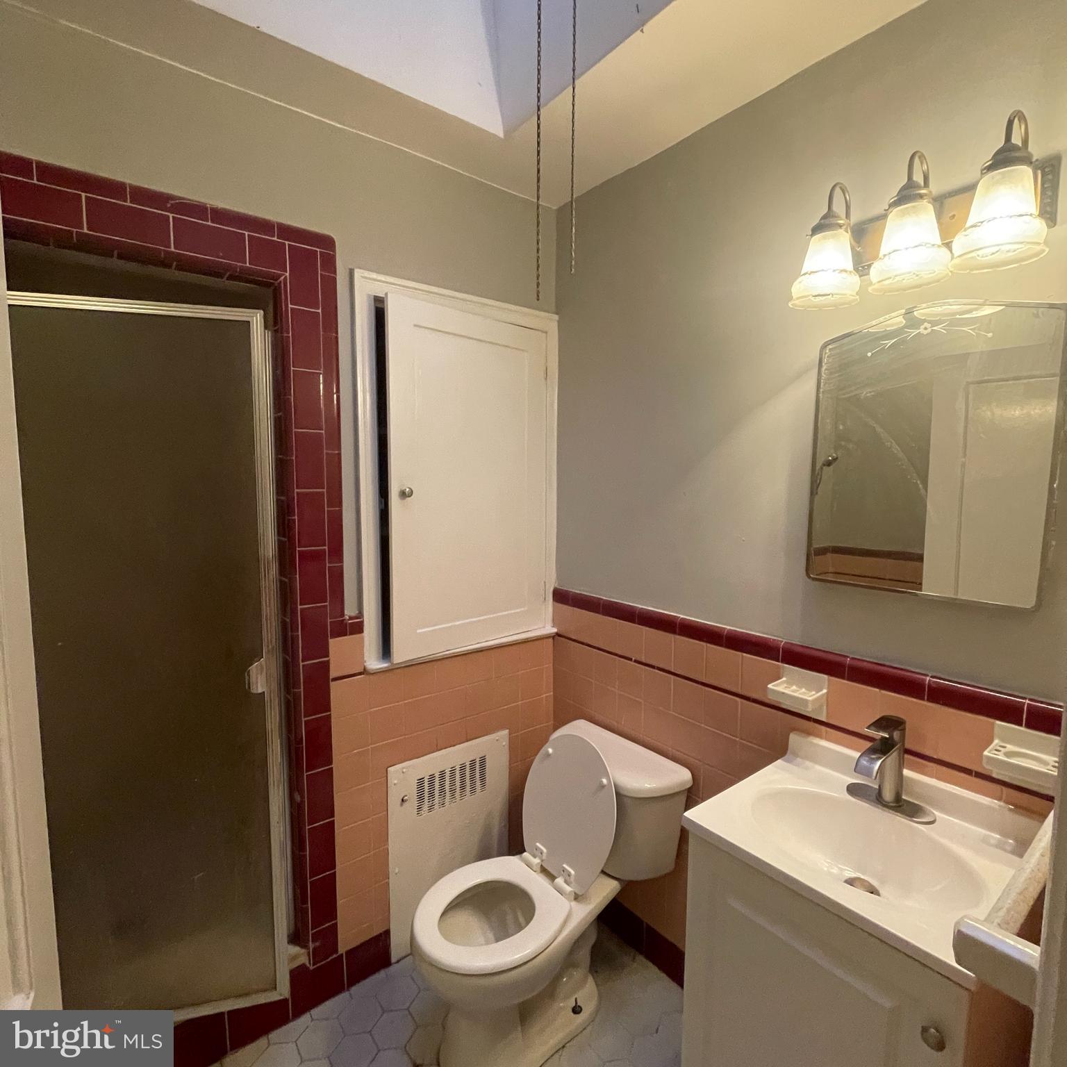 1436 MCKINLEY STREET