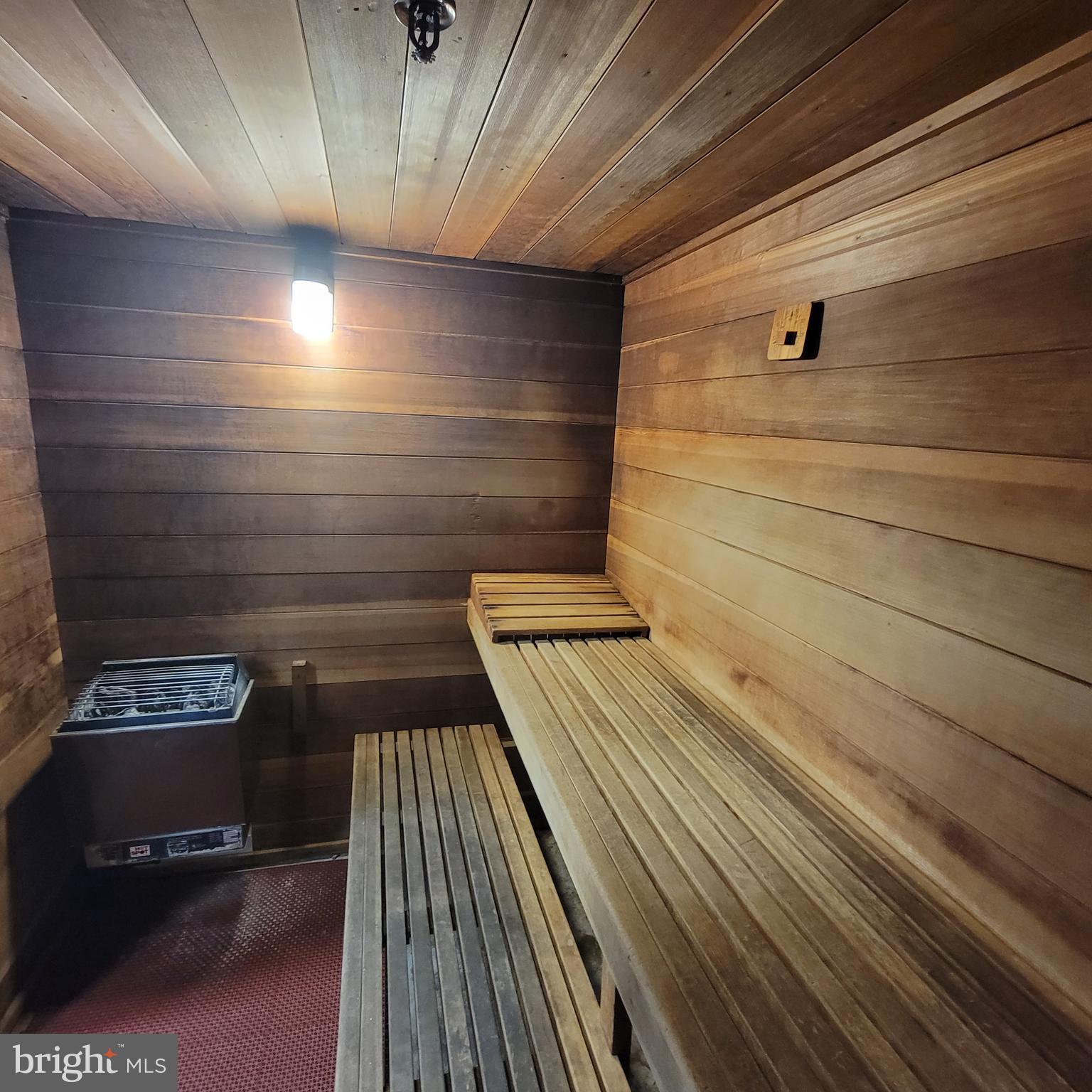 BELLA VISTA CONDOMINIUM - Residential Lease