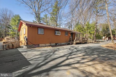 2115 VACATION LANE POCONO SUMMIT PA 18346