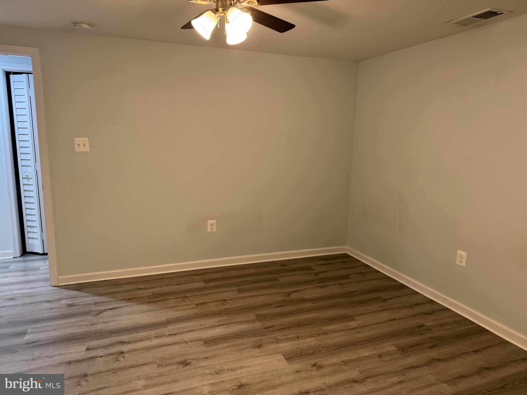 SUMMER CITY - Residential Lease