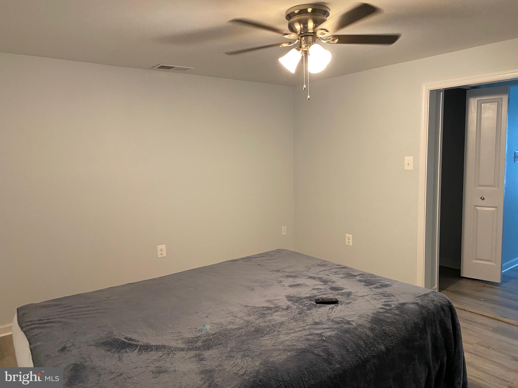 SUMMER CITY - Residential Lease