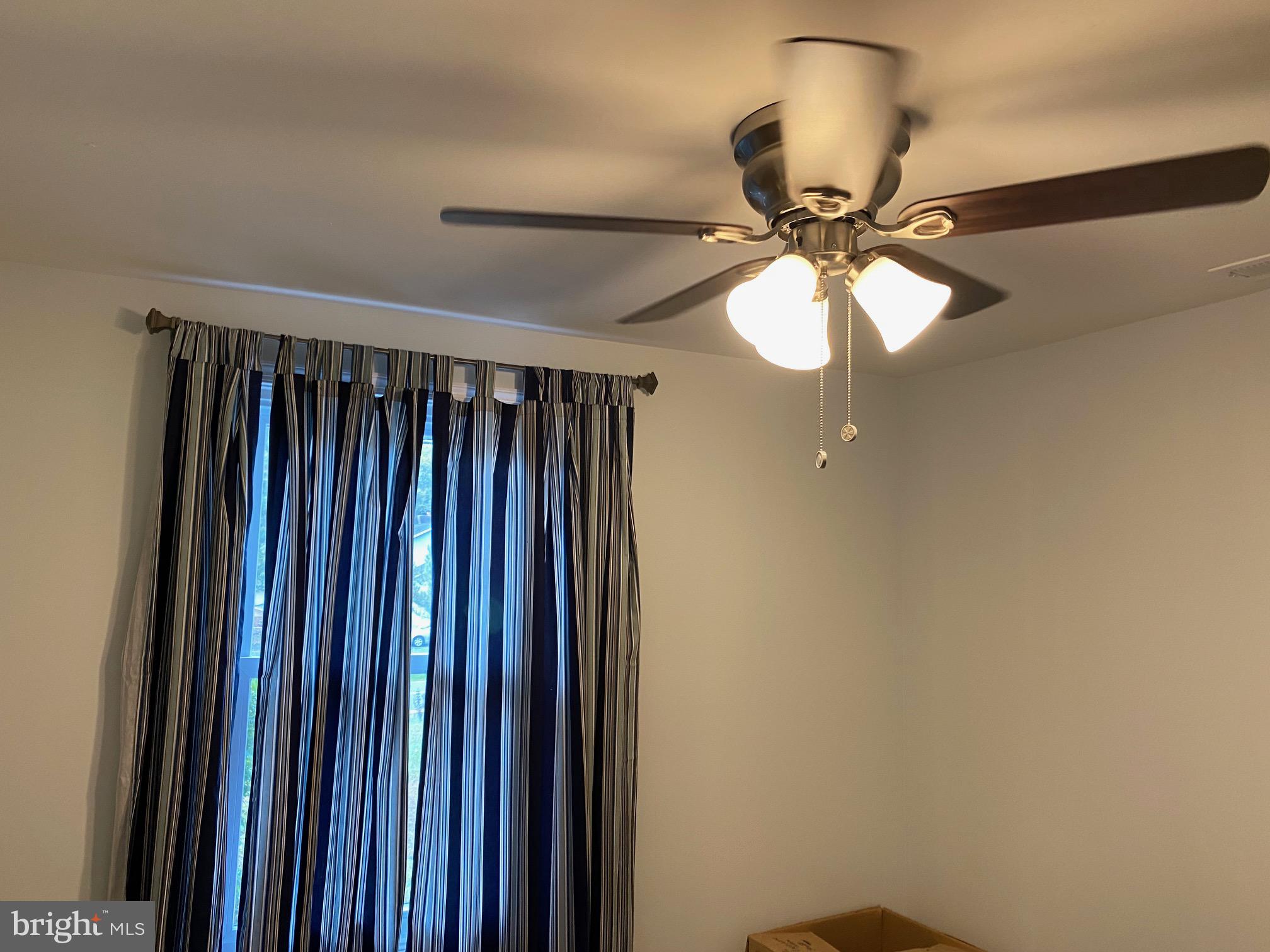 SUMMER CITY - Residential Lease