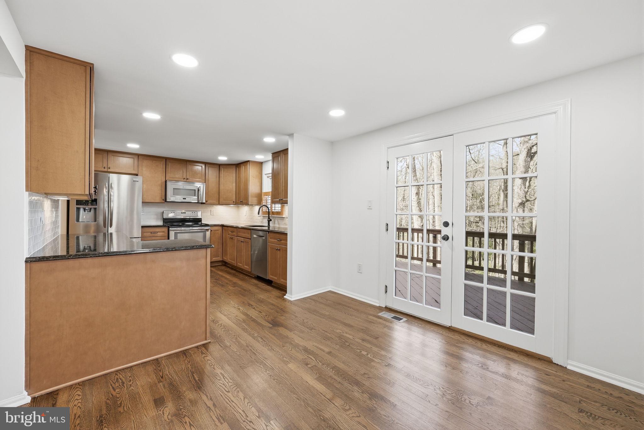 BURKE CENTRE - Residential