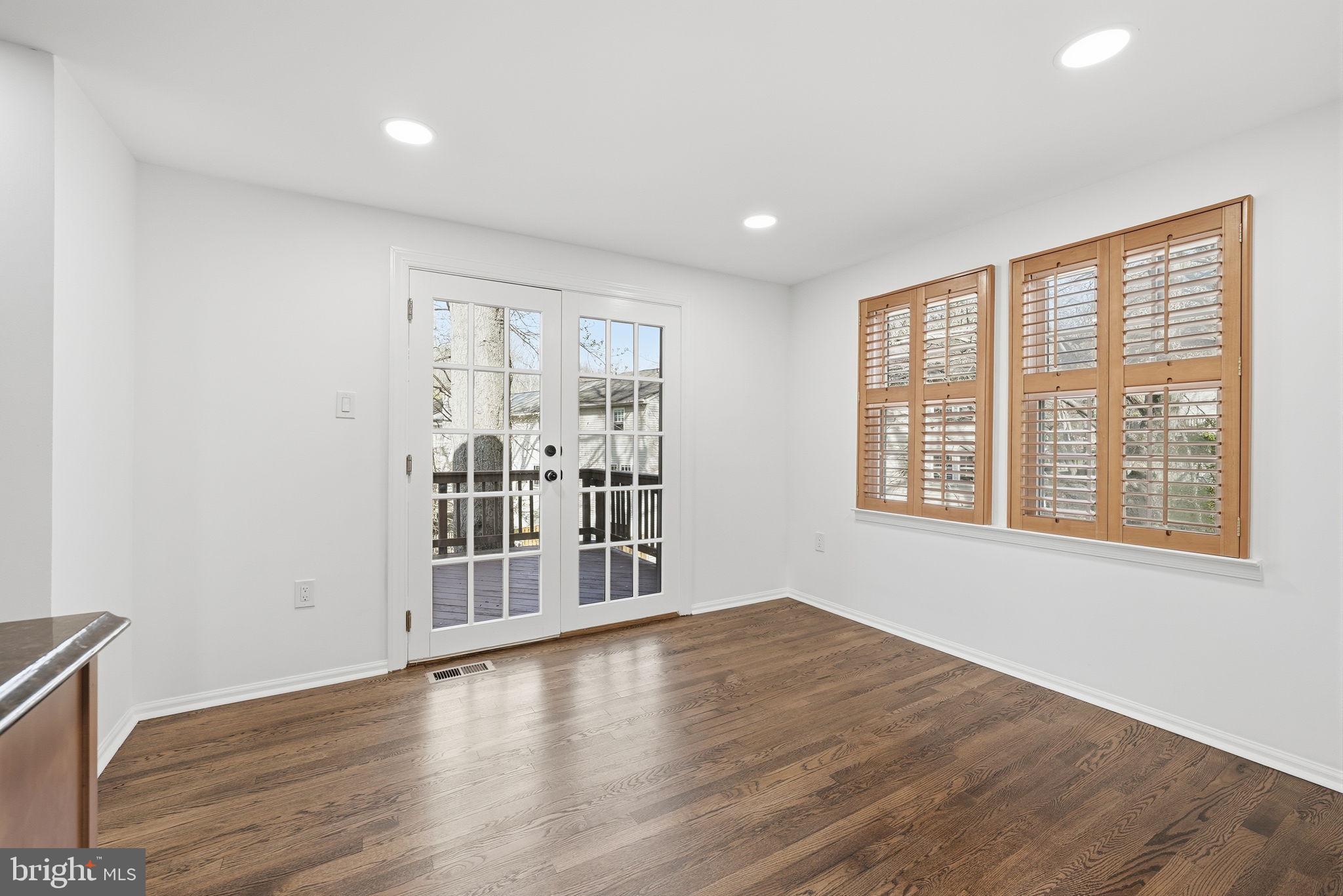 BURKE CENTRE - Residential