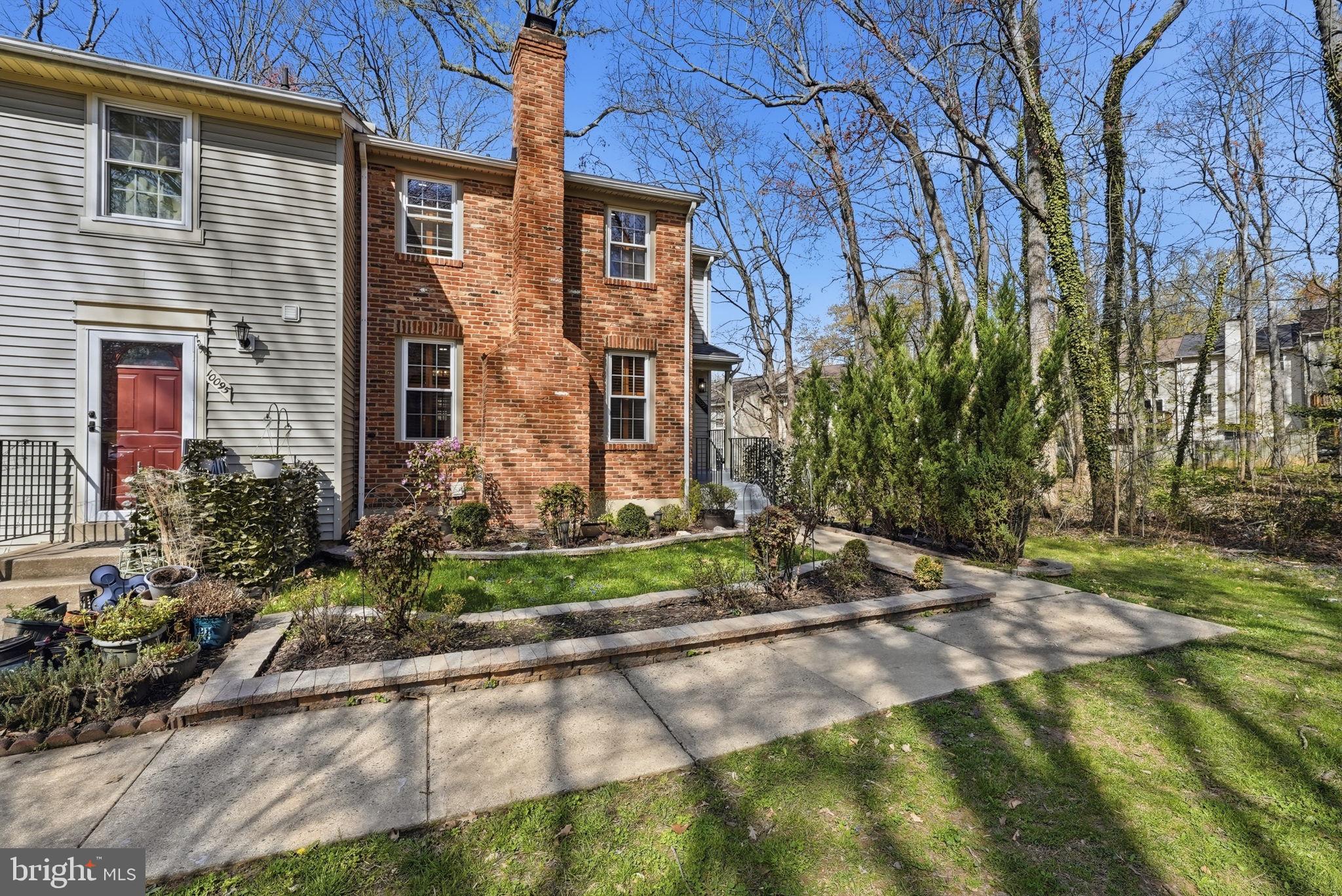 BURKE CENTRE - Residential