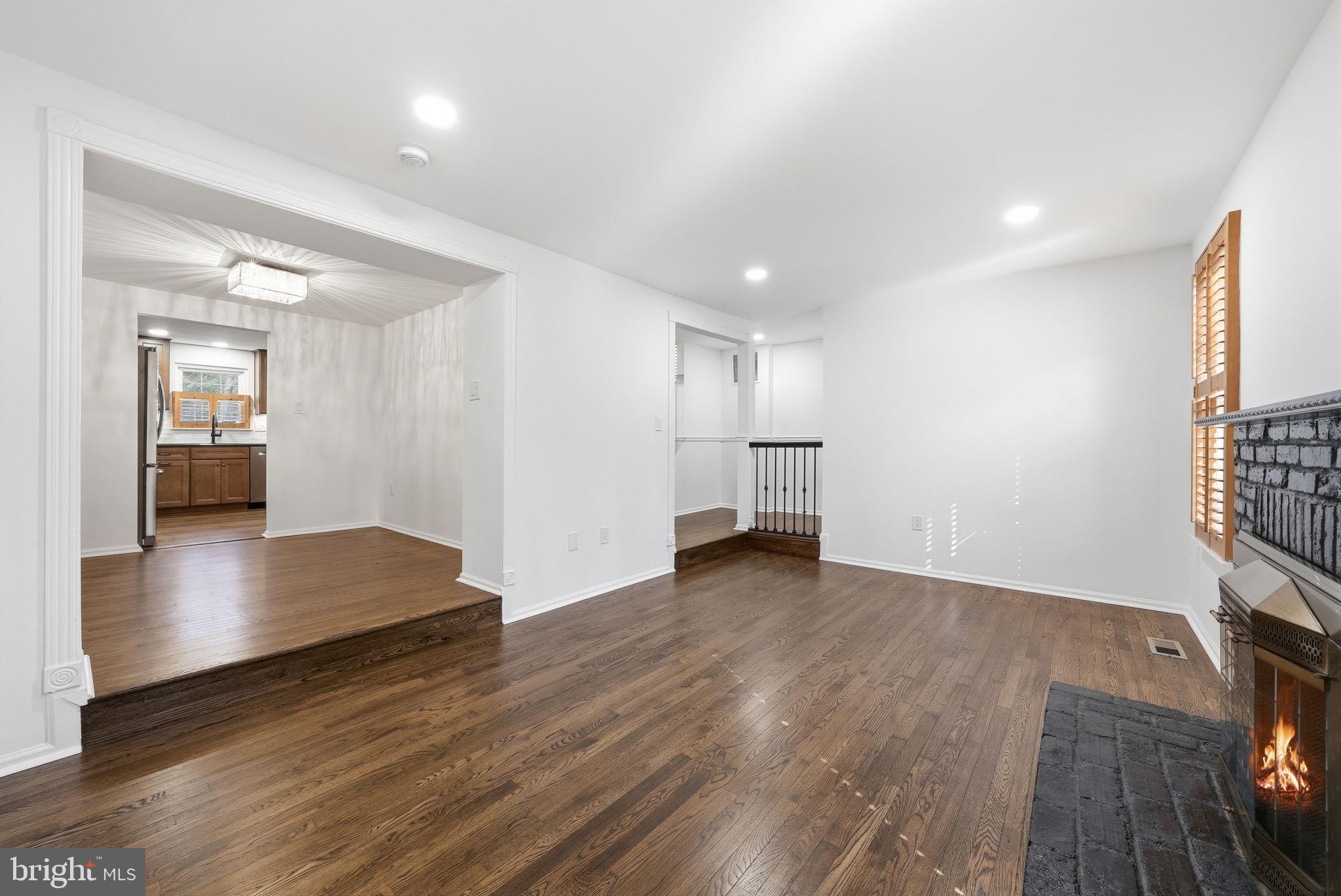 BURKE CENTRE - Residential