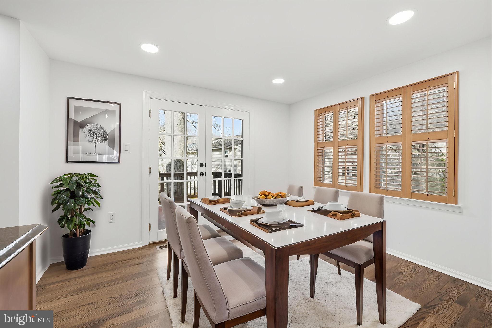 BURKE CENTRE - Residential