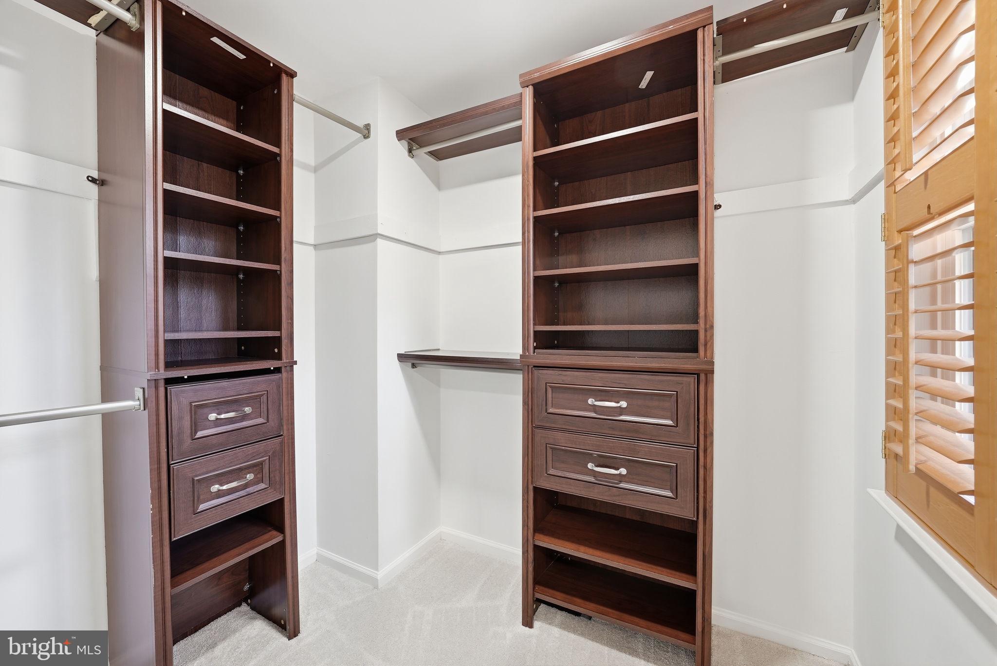 BURKE CENTRE - Residential