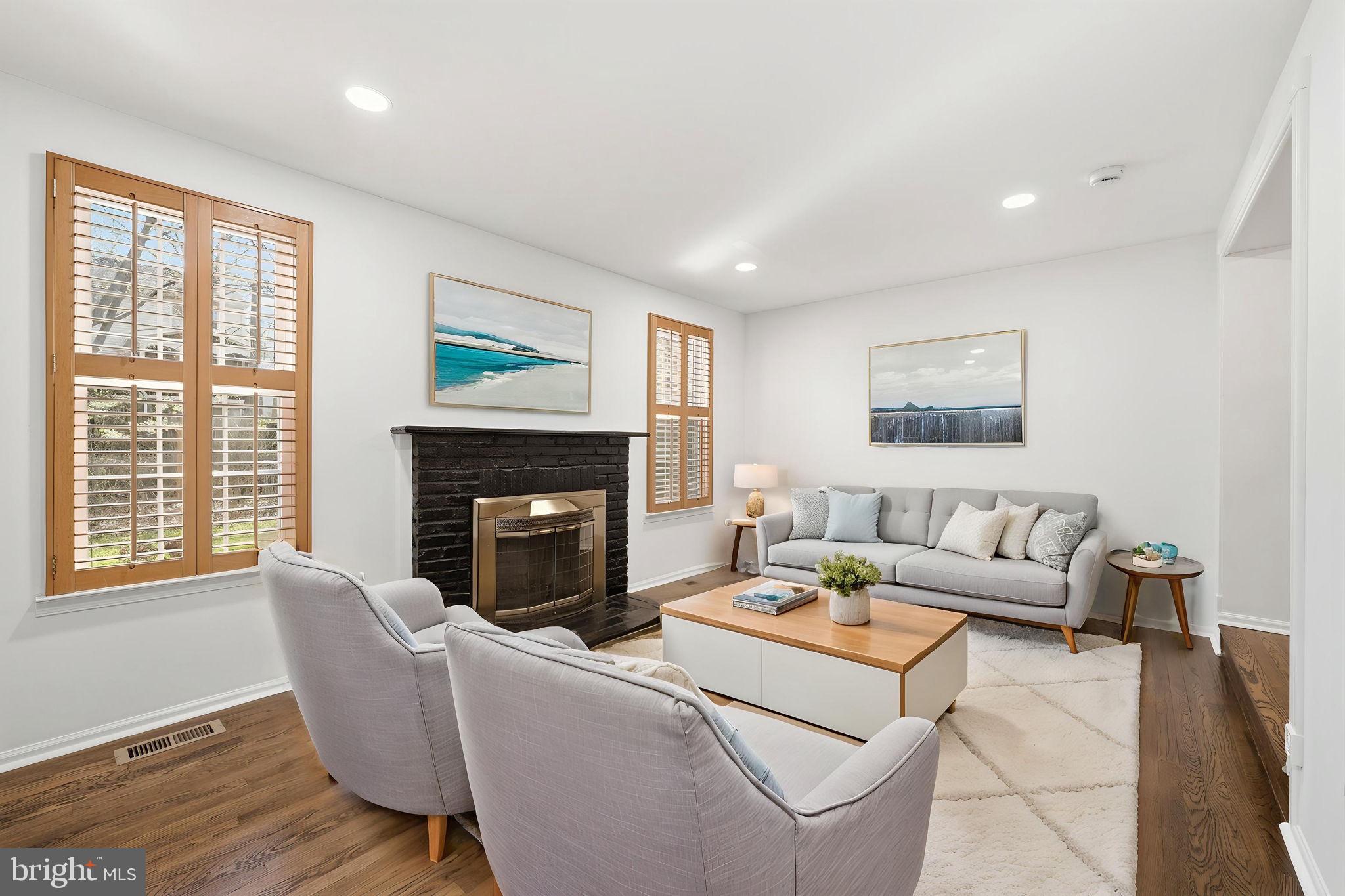 BURKE CENTRE - Residential