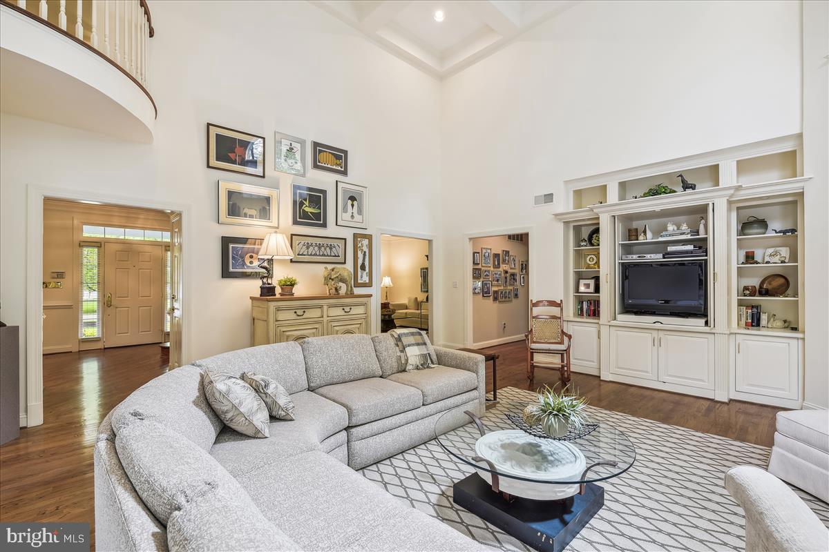 HARLEQUIN - Residential