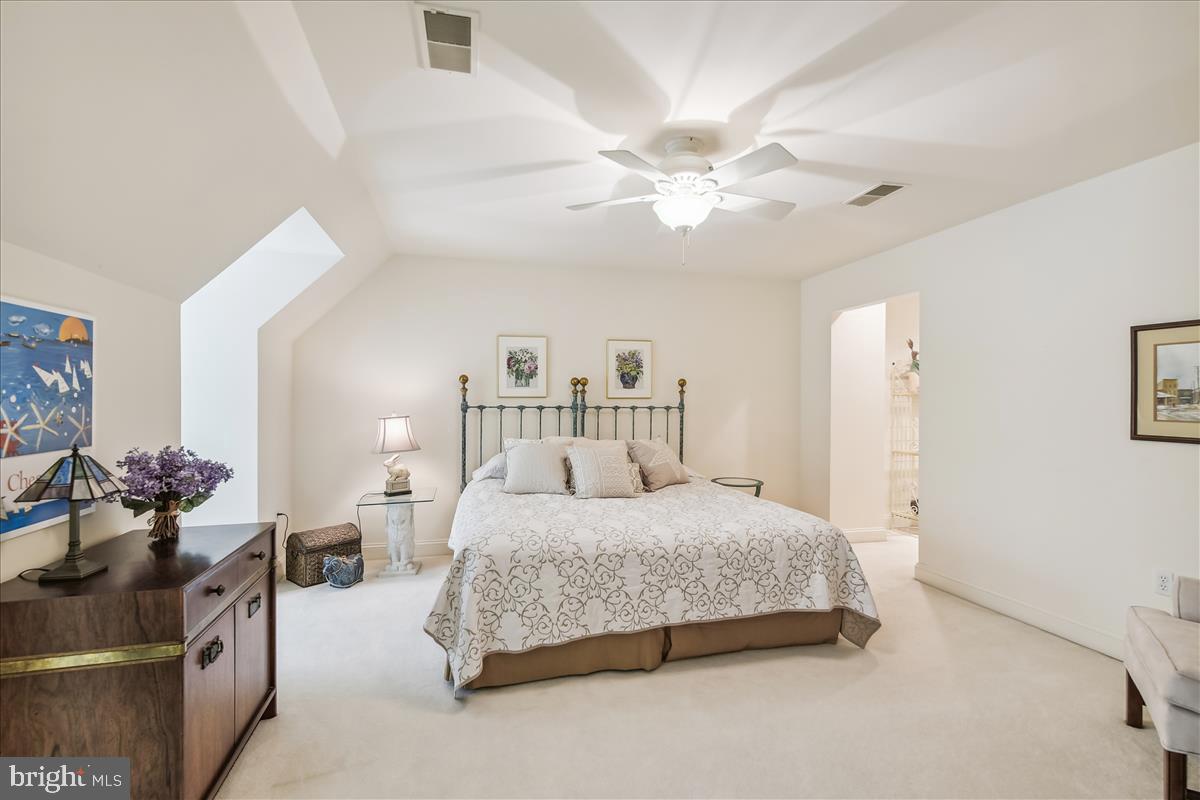 HARLEQUIN - Residential