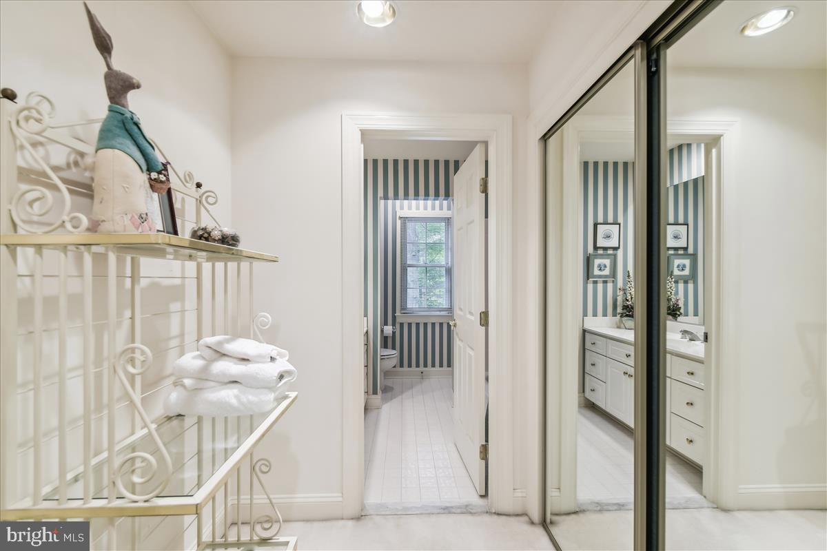 HARLEQUIN - Residential