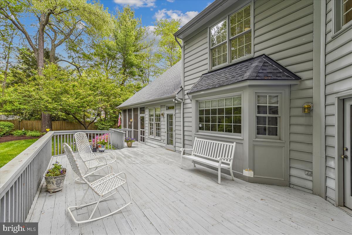 HARLEQUIN - Residential