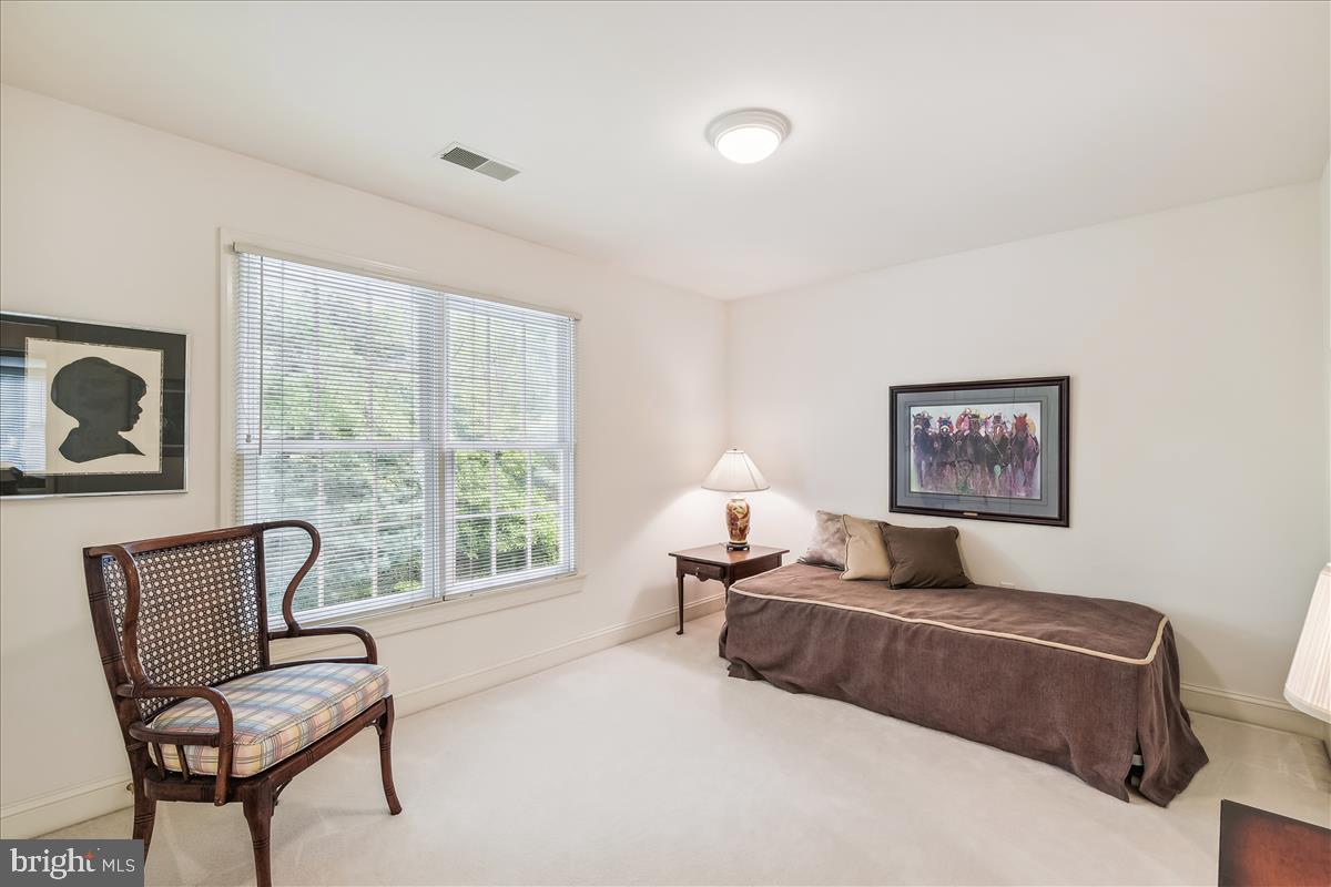 HARLEQUIN - Residential