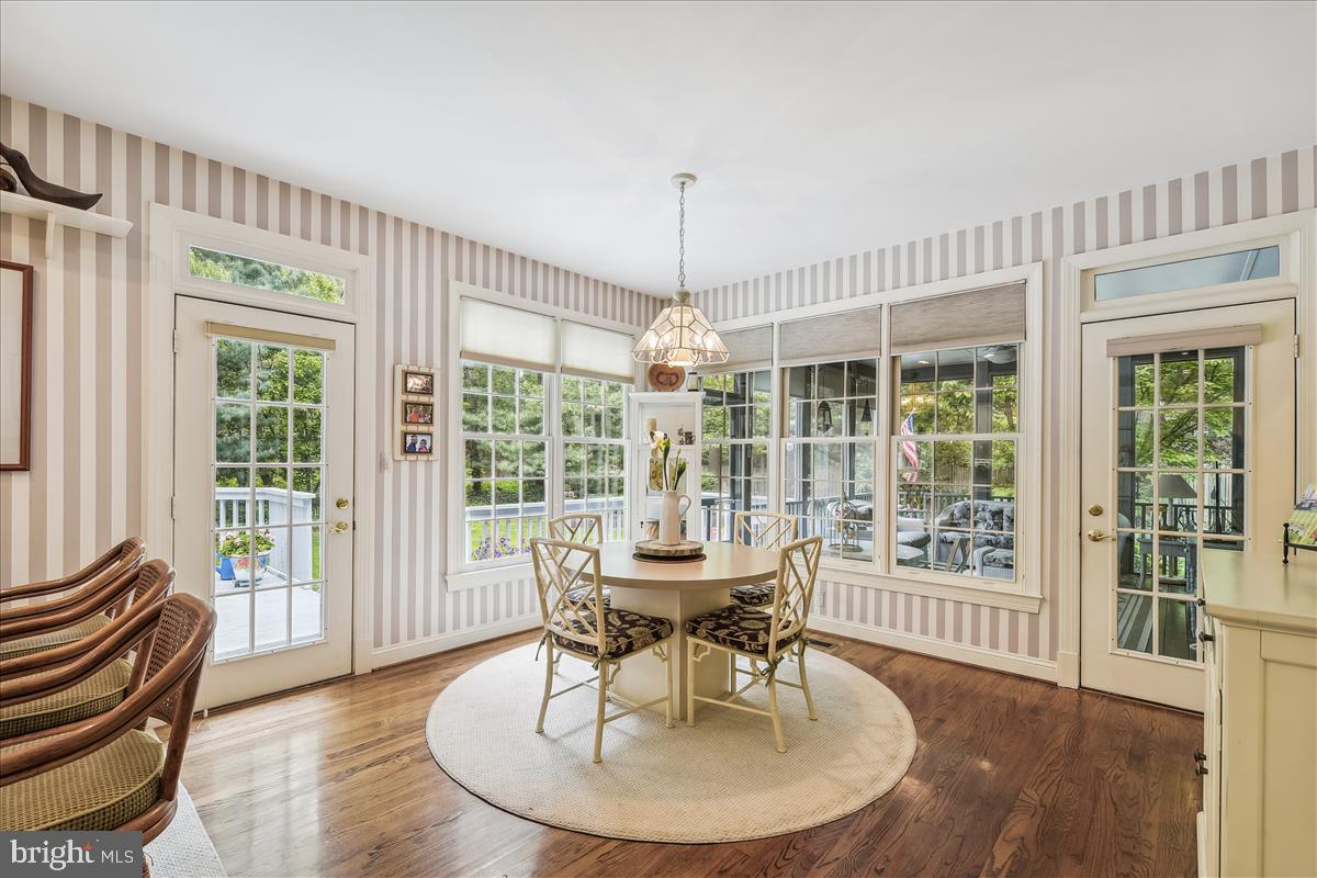 HARLEQUIN - Residential