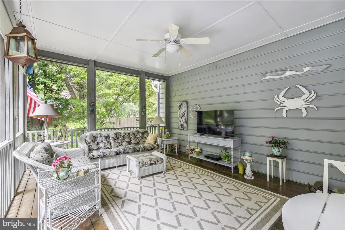 HARLEQUIN - Residential