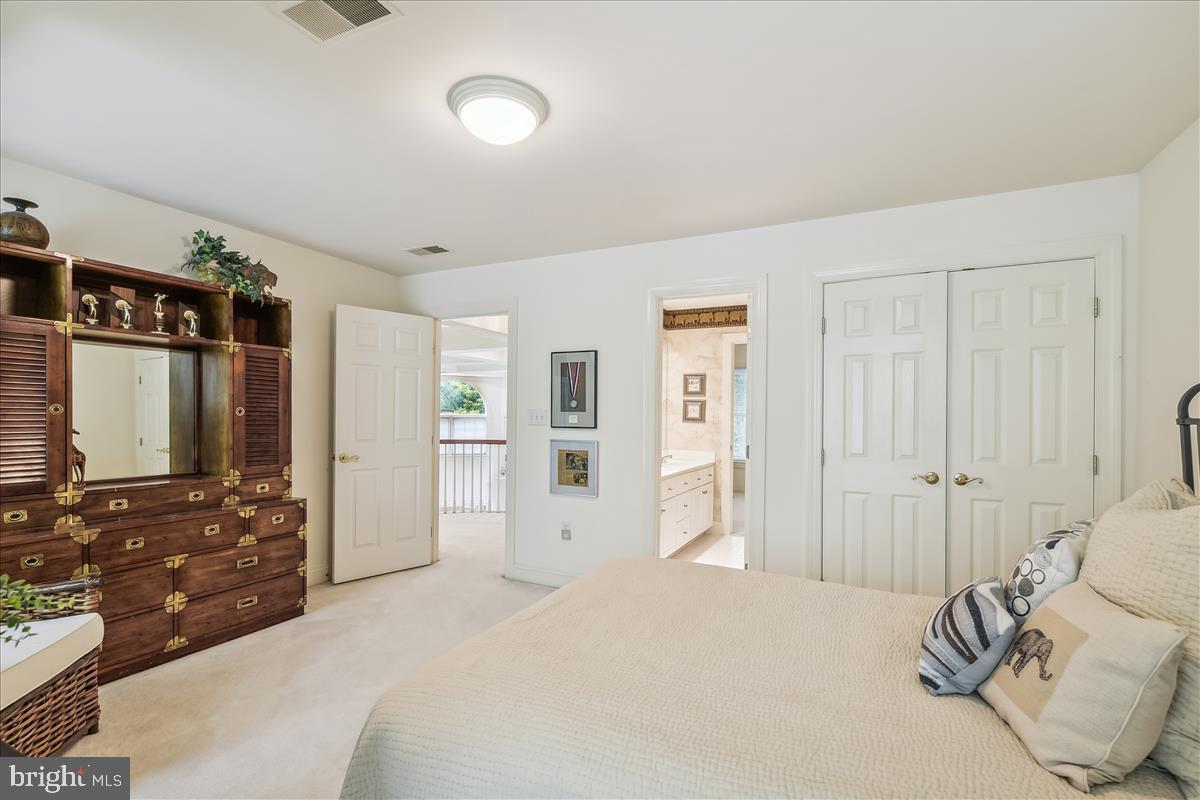 HARLEQUIN - Residential