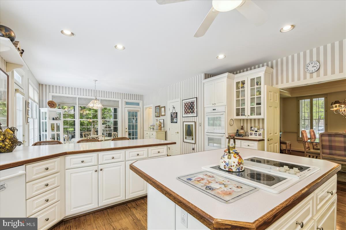 HARLEQUIN - Residential