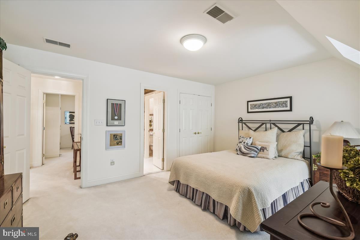 HARLEQUIN - Residential