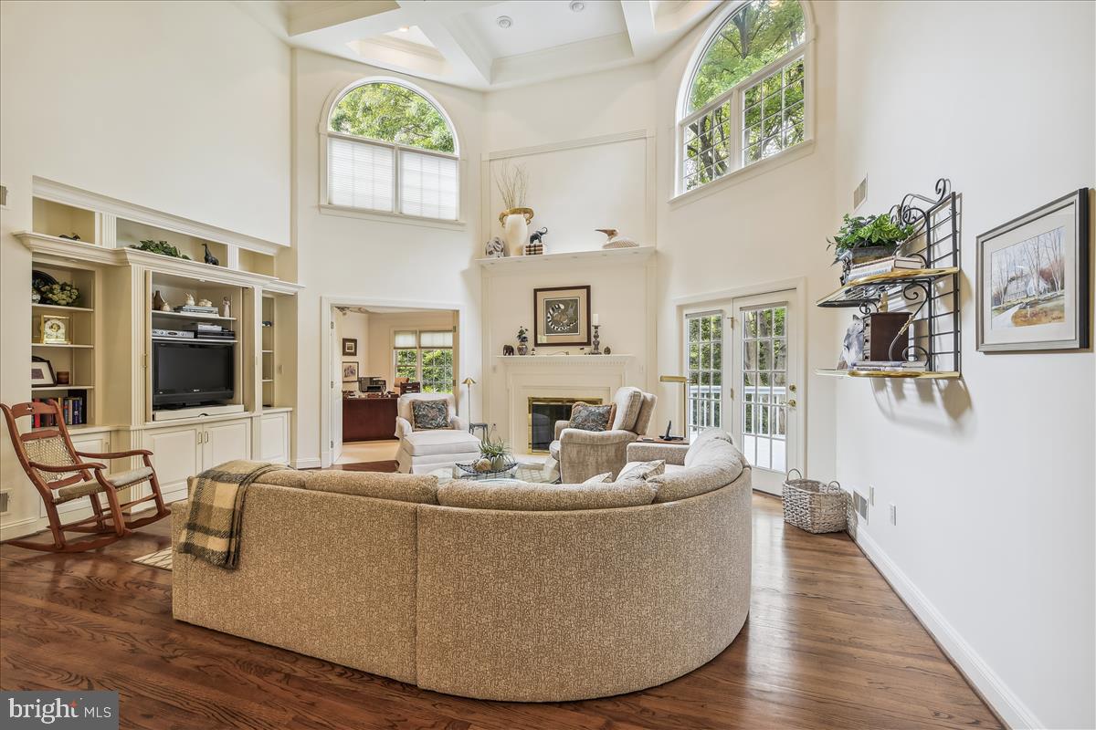 HARLEQUIN - Residential