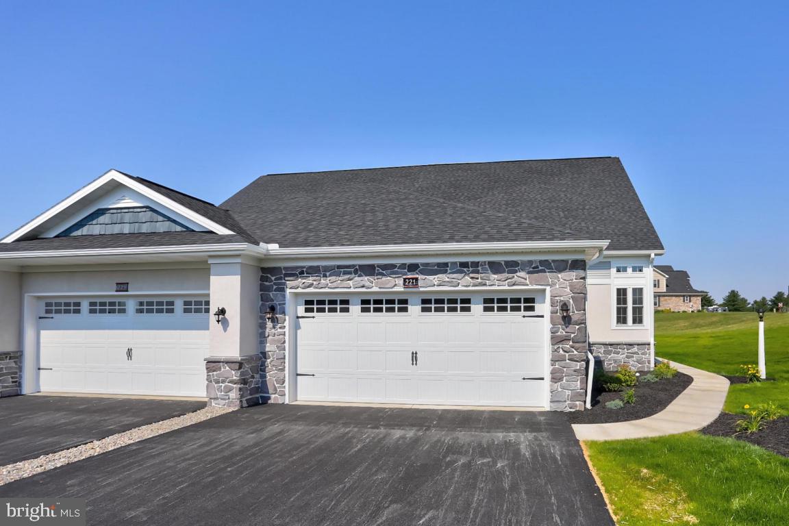 CROSSGATES - Residential