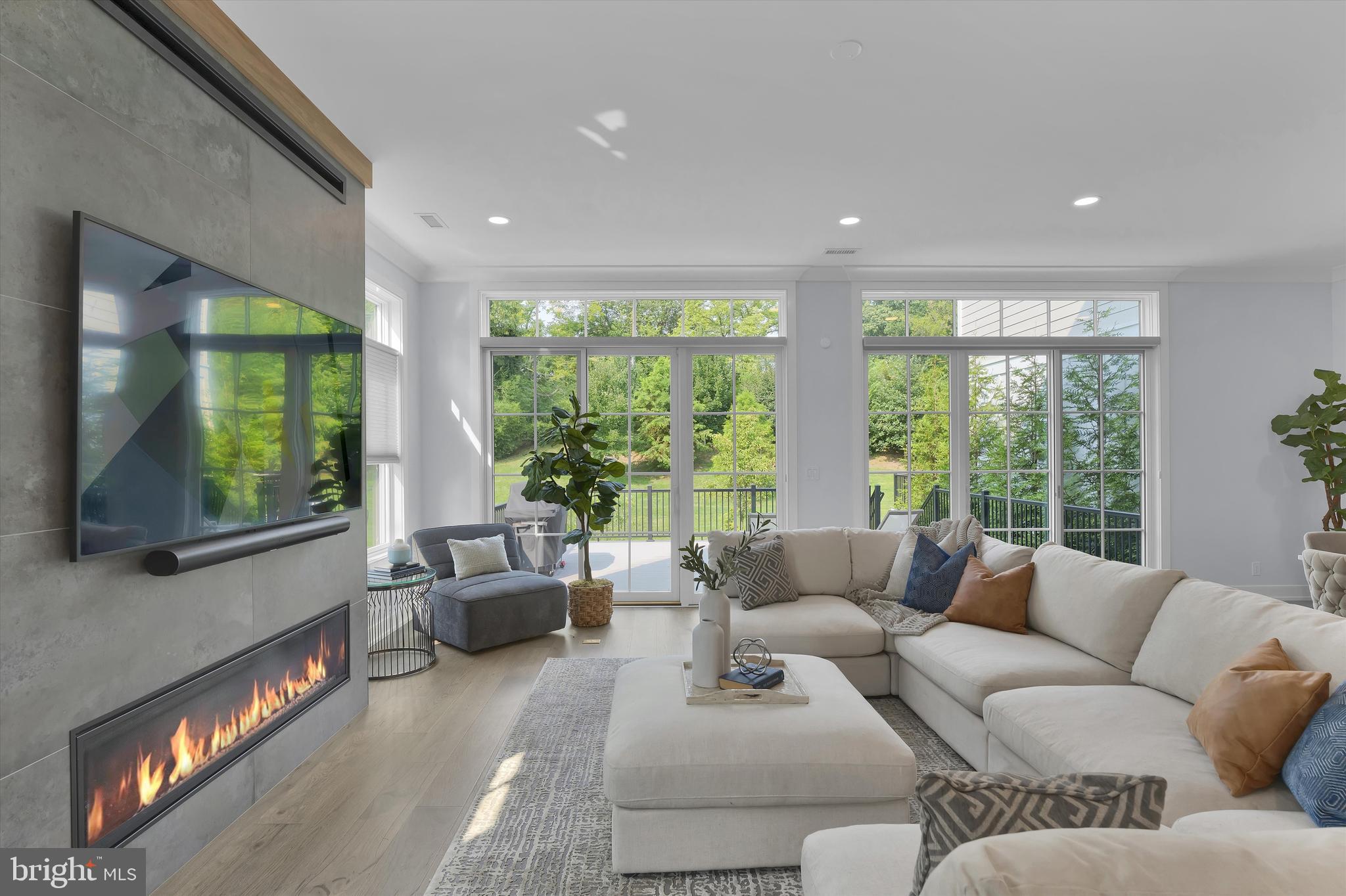 171 N MAIN STREET UNIT 2