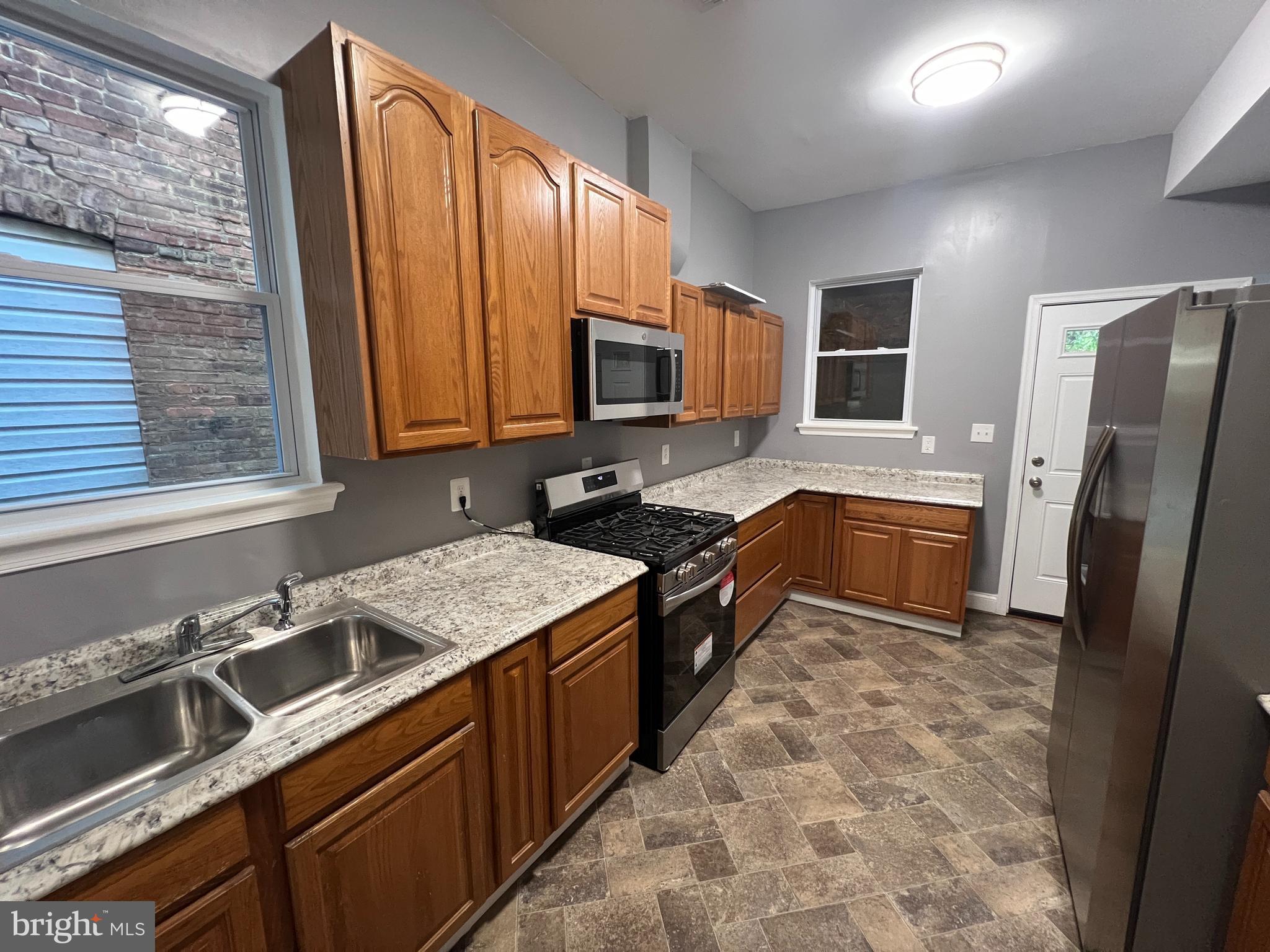 PENN NORTH - Residential