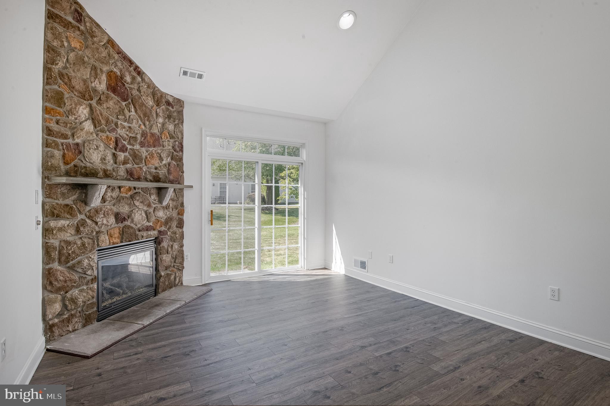 VLG AT MAIDENCREEK - Residential