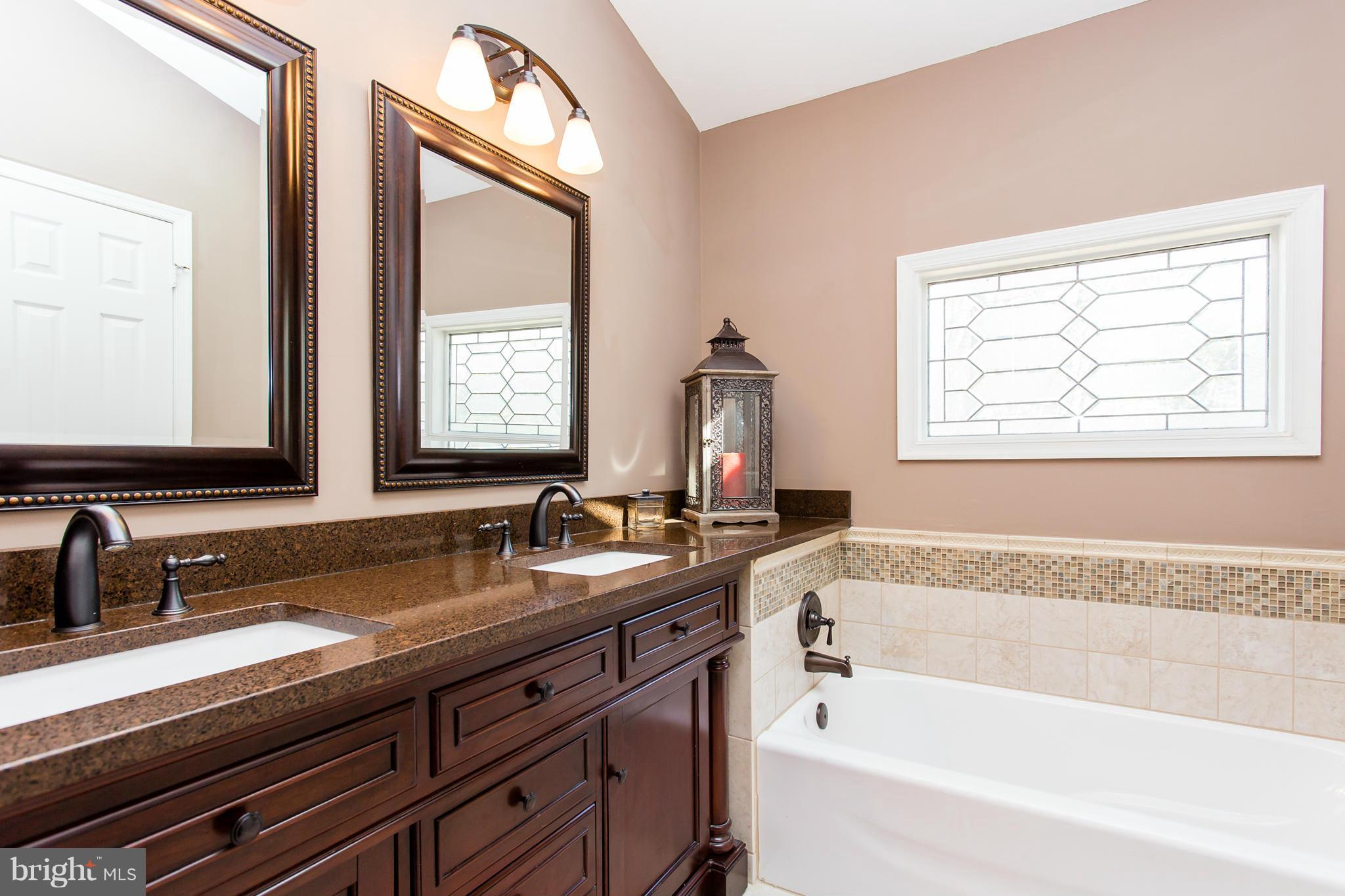 SETTLERS LANDING - Residential