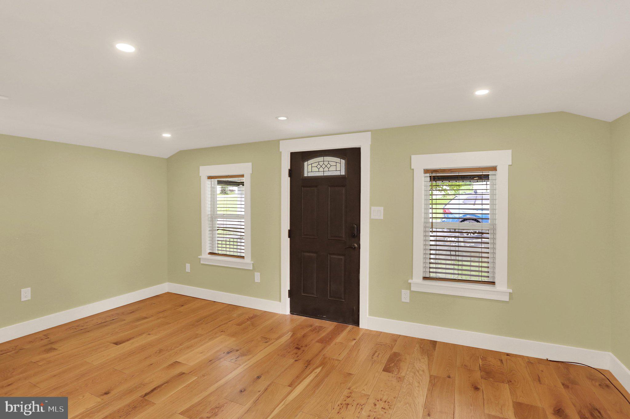 25 ALSACE AVE