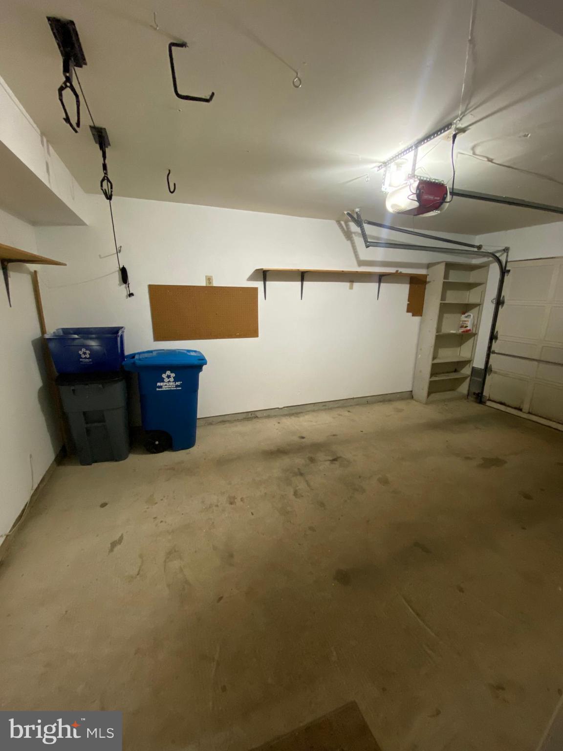 KINGSTOWNE - Residential Lease