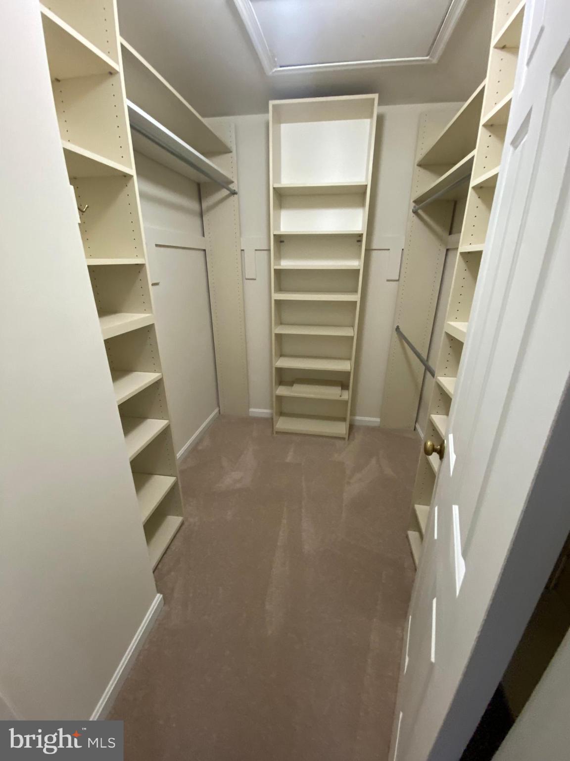 KINGSTOWNE - Residential Lease