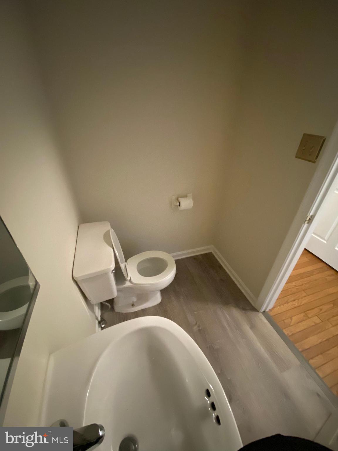 KINGSTOWNE - Residential Lease