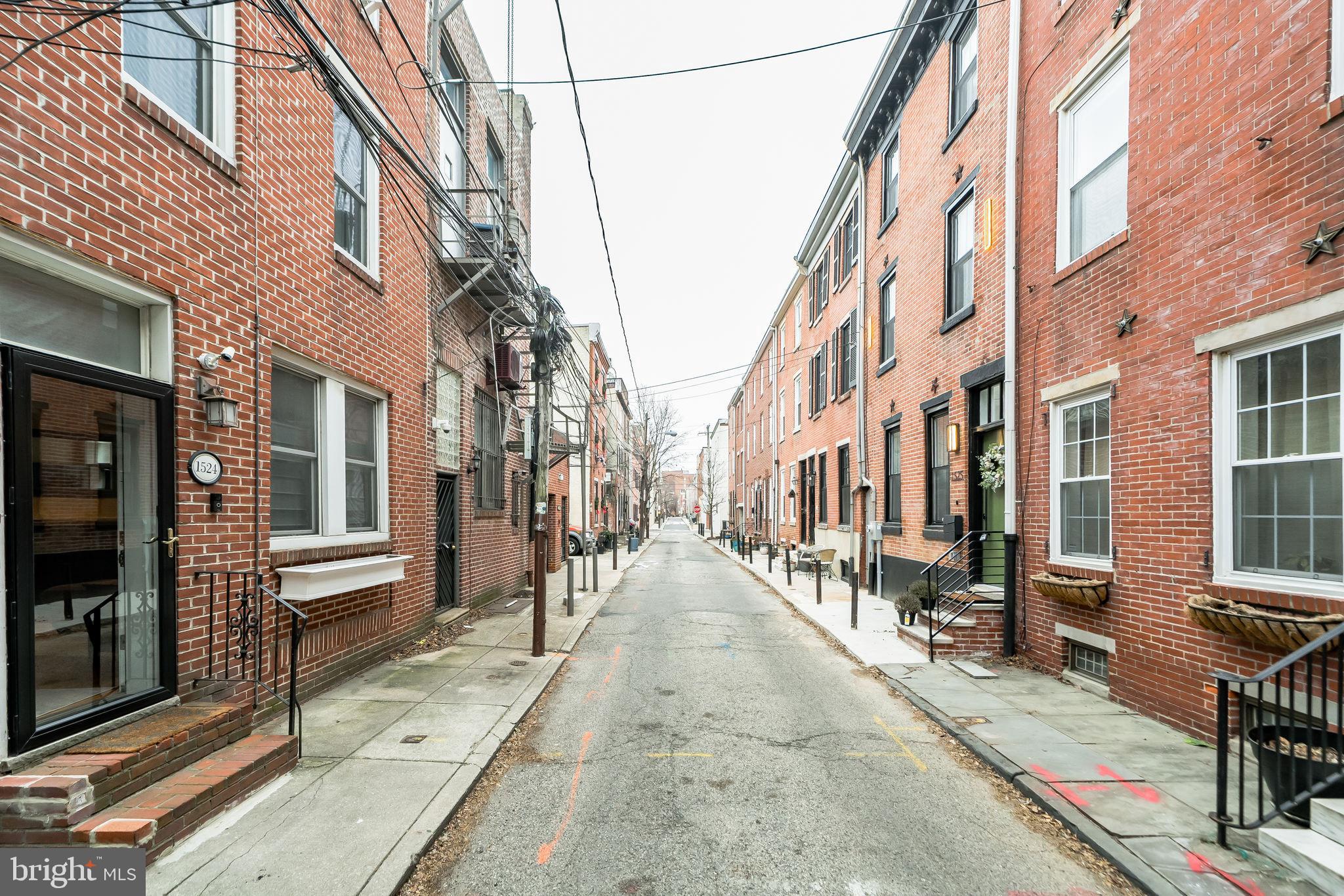 AVENUE OF THE ARTS - Residential