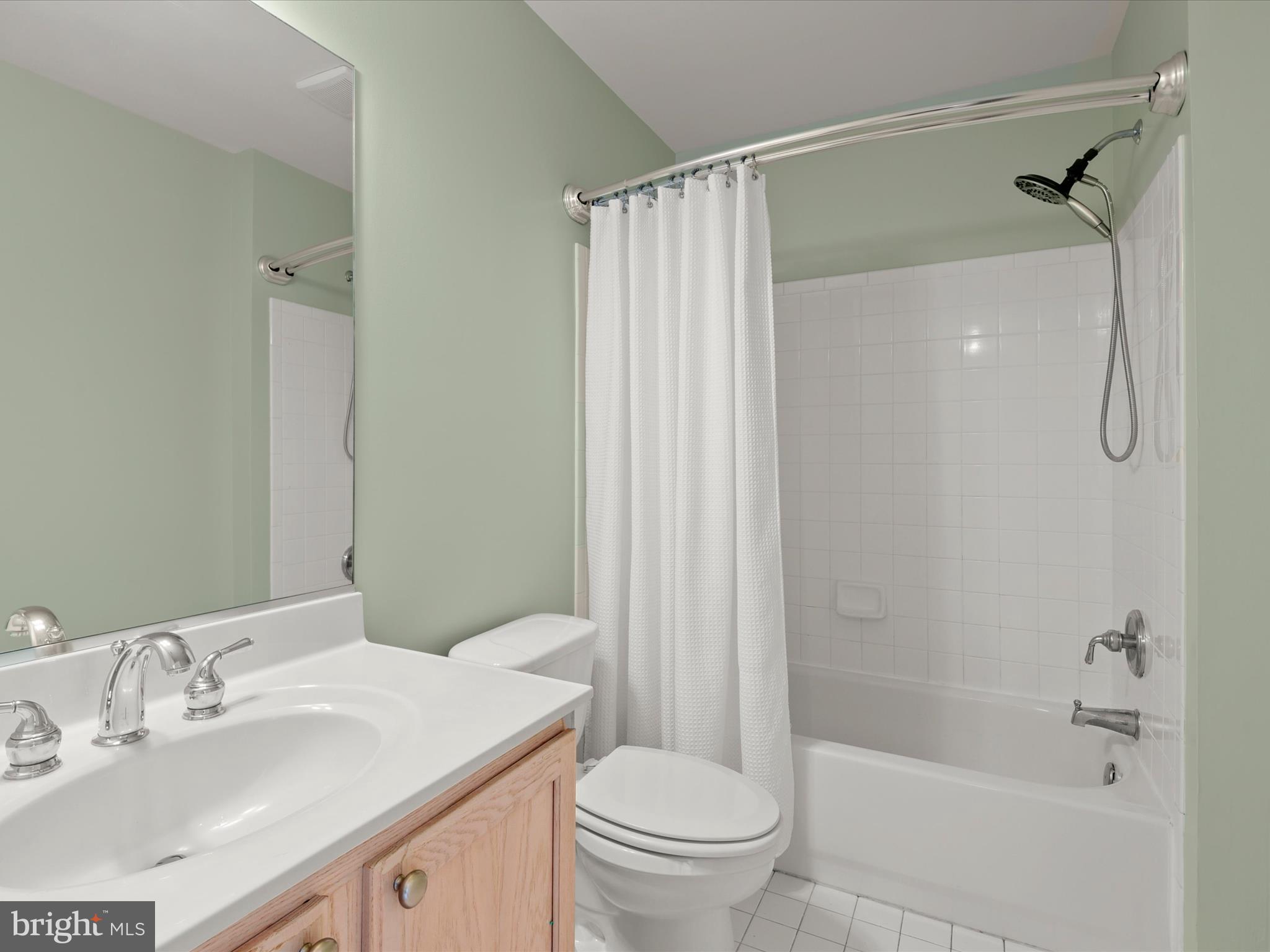 EASTON CLUB - Residential