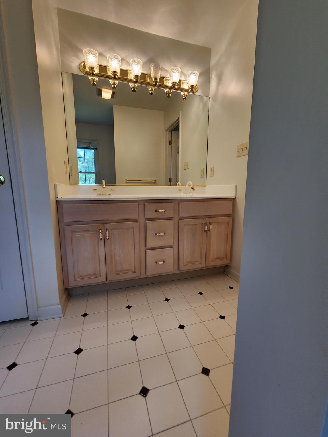 OCEAN PINES - WHITETAIL SANCTUARY - Residential