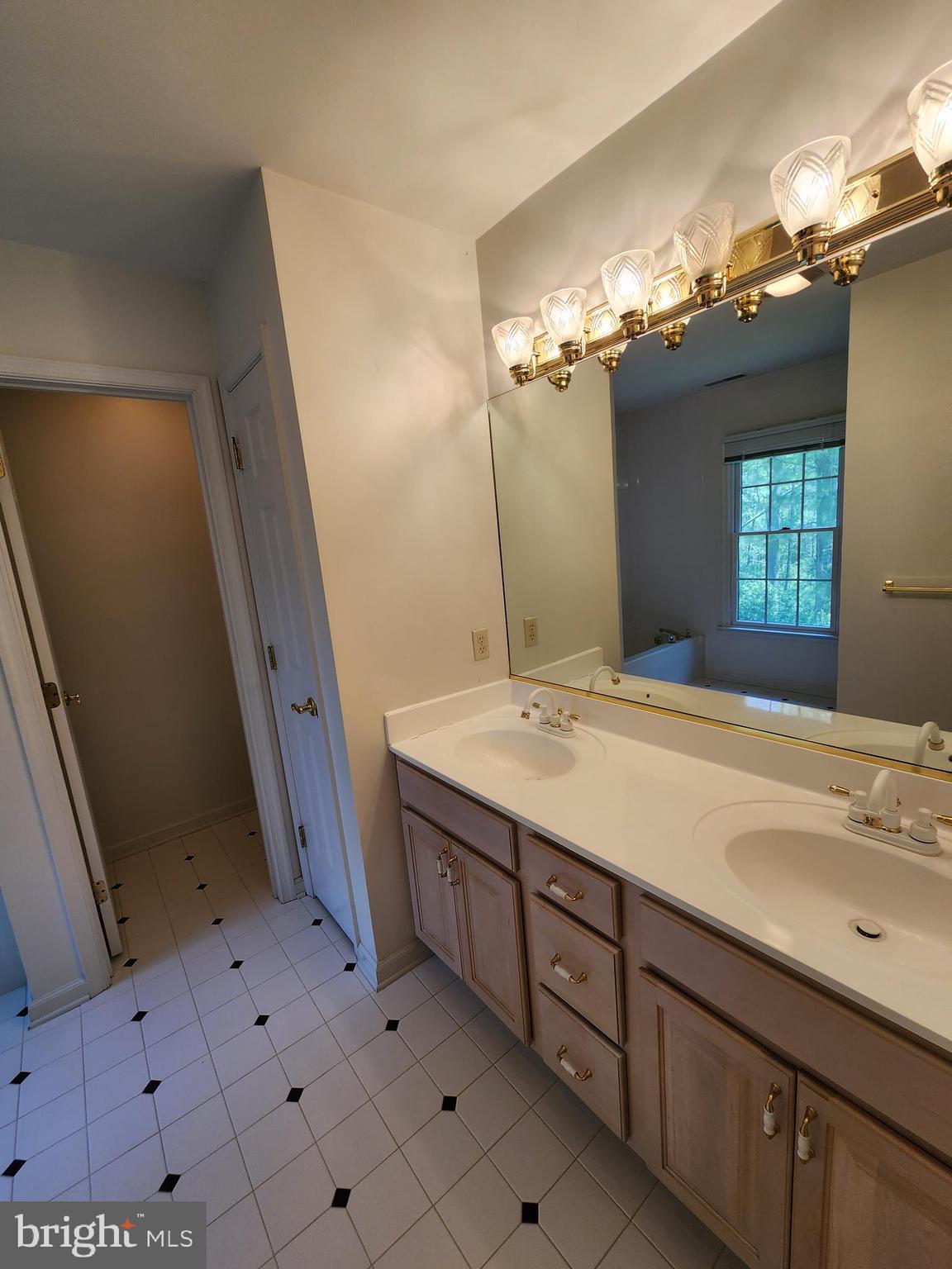 OCEAN PINES - WHITETAIL SANCTUARY - Residential