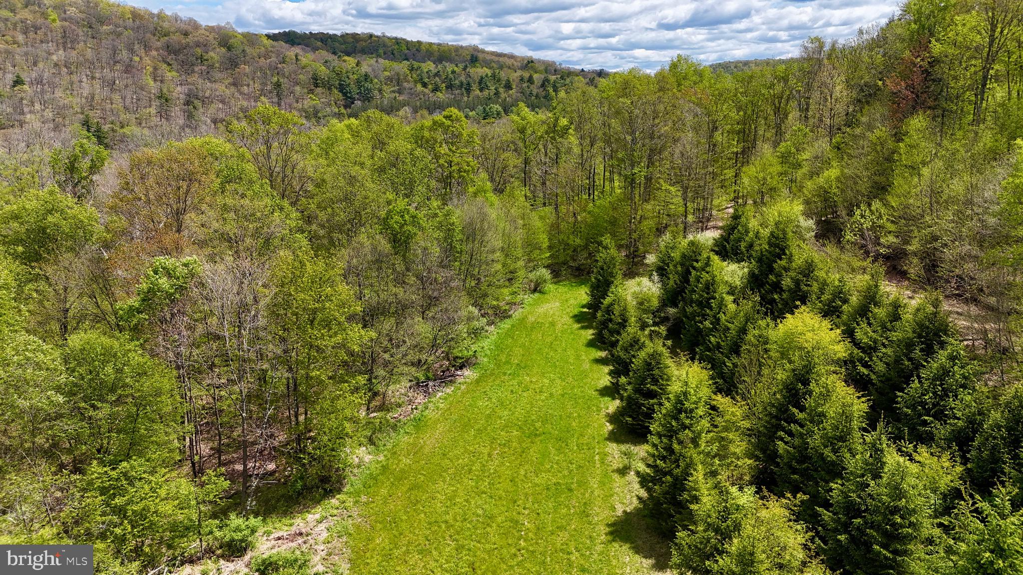 2800 CENTER HILL ROAD