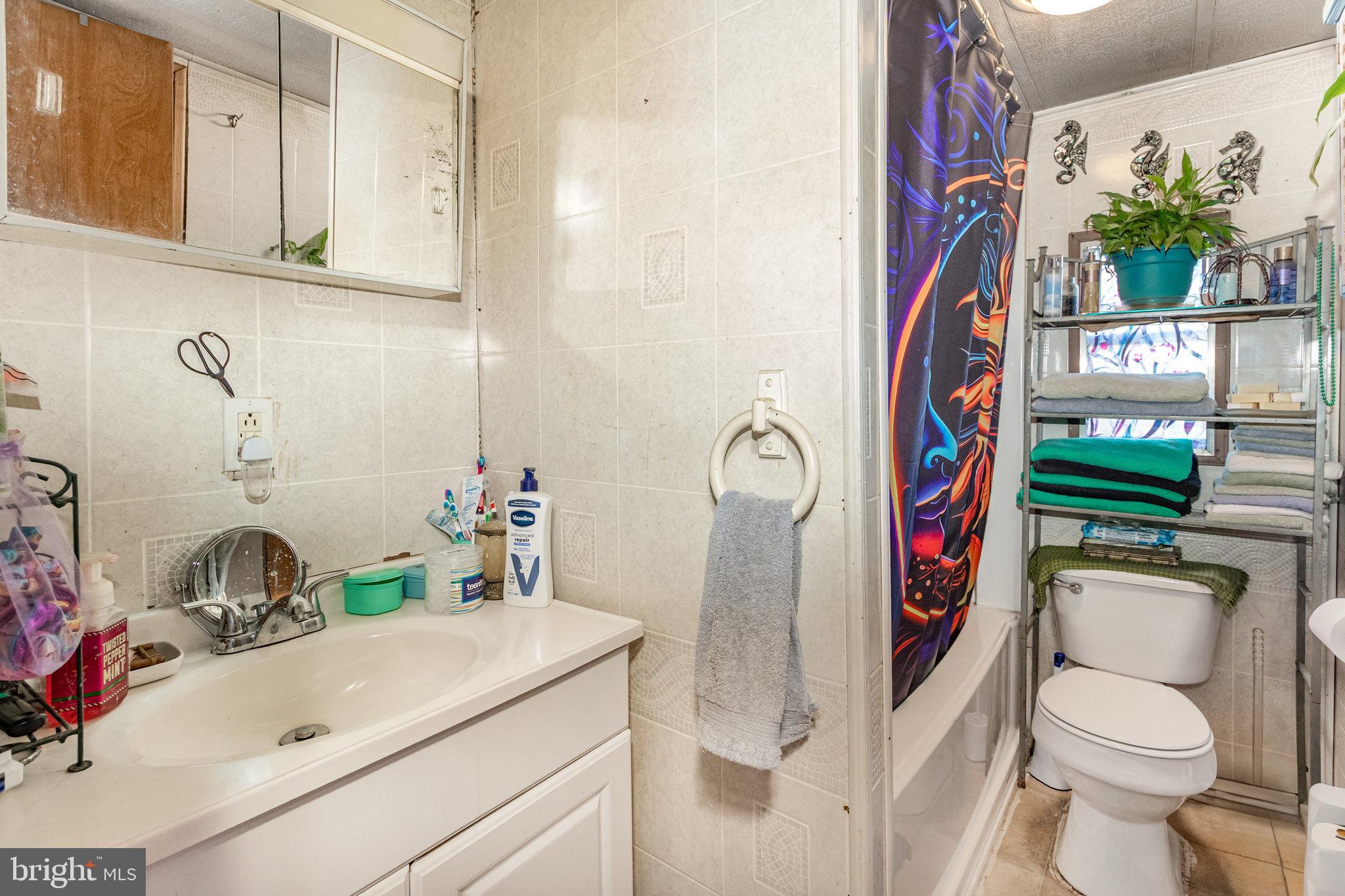 ORCHARD HILLS - Residential