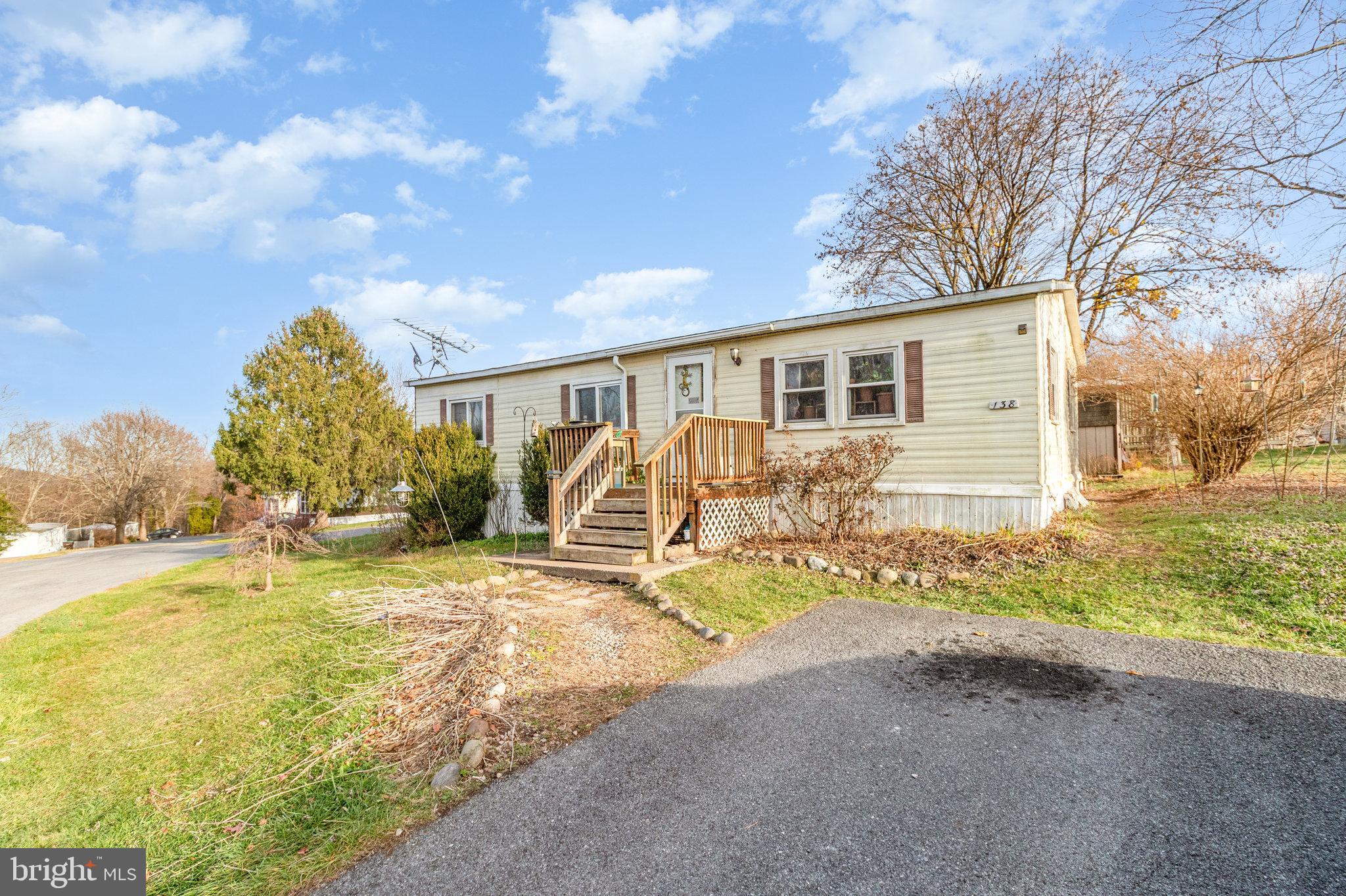 ORCHARD HILLS - Residential