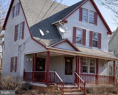 3 CIRCLE DRIVE BROWNS MILLS NJ 08015