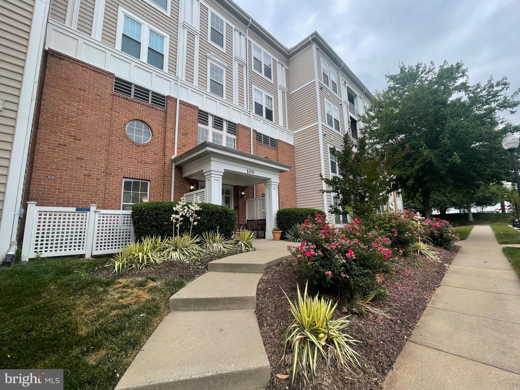 KING FARM - Residential Lease