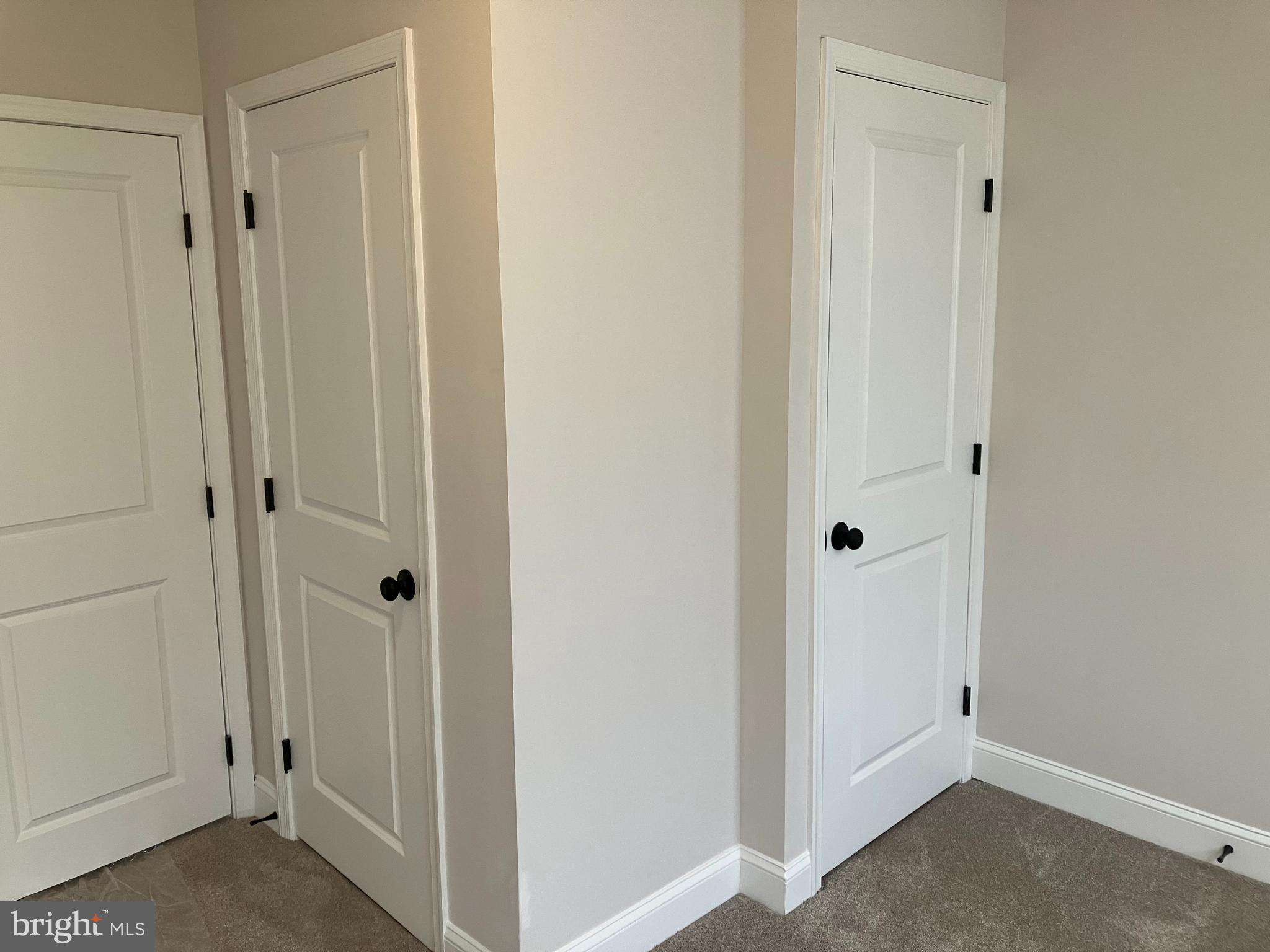 FOUR BY FOUR - Residential