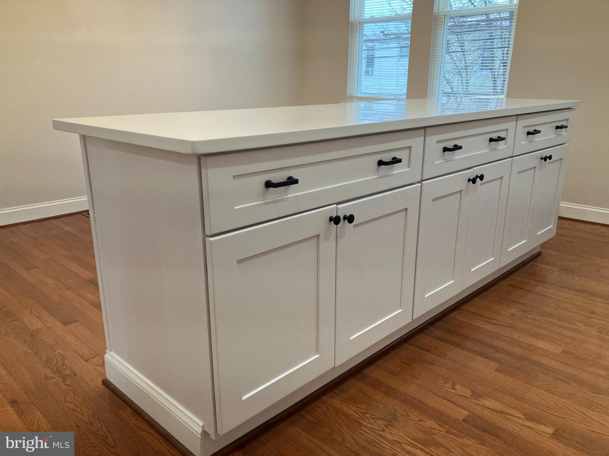 FOUR BY FOUR - Residential